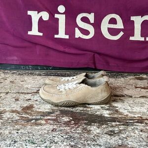 Brand New Womens Patagonia Woven Suede Sneakers